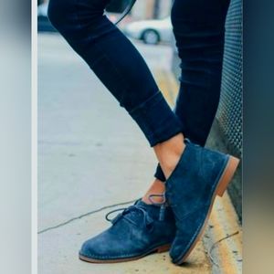 HUSH PUPPIES Women's Cyra Catelyn Ankle Boot sz 7.5 navy blue suede lace up
